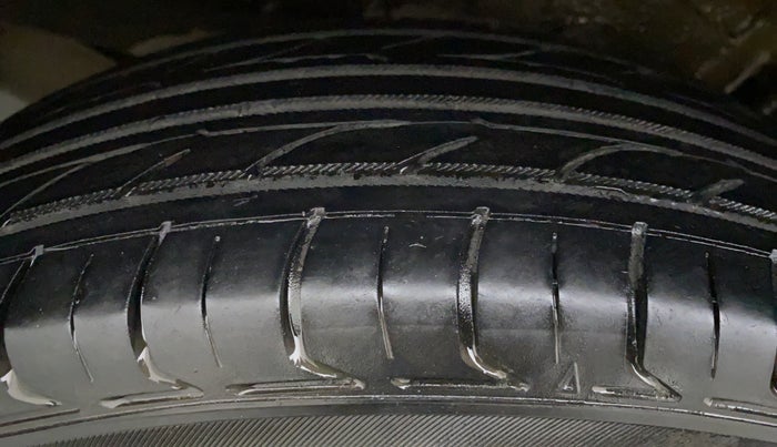 2018 Maruti Wagon R 1.0 LXI CNG, CNG, Manual, 59,616 km, Right Rear Tyre Tread