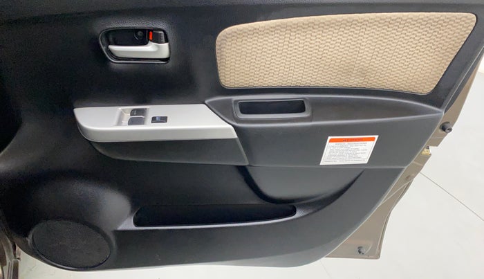 2018 Maruti Wagon R 1.0 LXI CNG, CNG, Manual, 59,616 km, Driver Side Door Panels Control
