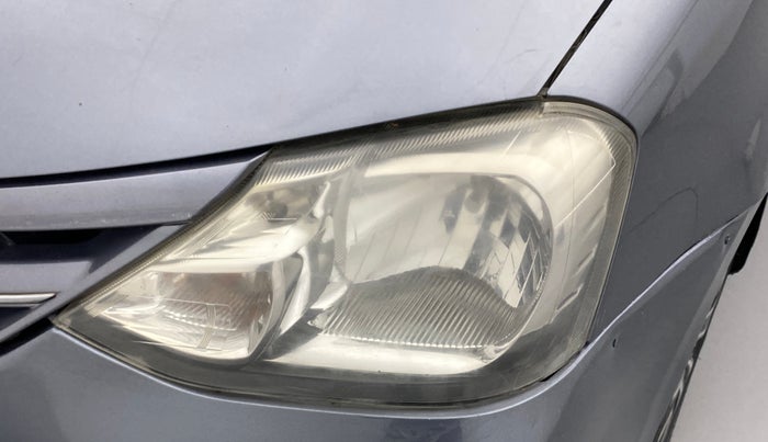 2013 Toyota Etios Liva GD, Diesel, Manual, 1,07,929 km, Left headlight - Faded