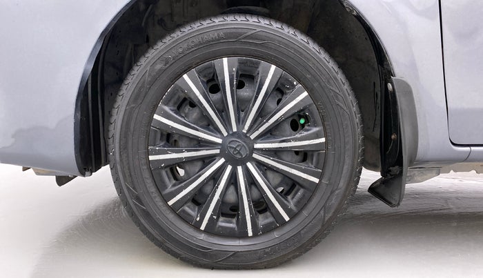2013 Toyota Etios Liva GD, Diesel, Manual, 1,07,929 km, Left Front Wheel
