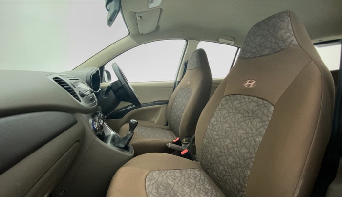 2016 Hyundai i10 SPORTZ 1.1 IRDE2, Petrol, Manual, Right Side Front Door Cabin