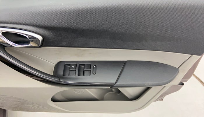 2018 Tata Tiago XZ 1.2 REVOTRON, Petrol, Manual, 19,416 km, Driver Side Door Panels Control