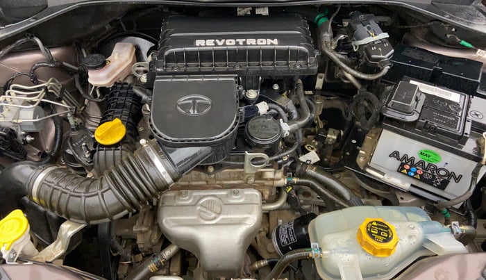 2018 Tata Tiago XZ 1.2 REVOTRON, Petrol, Manual, 19,416 km, Engine Bonet View