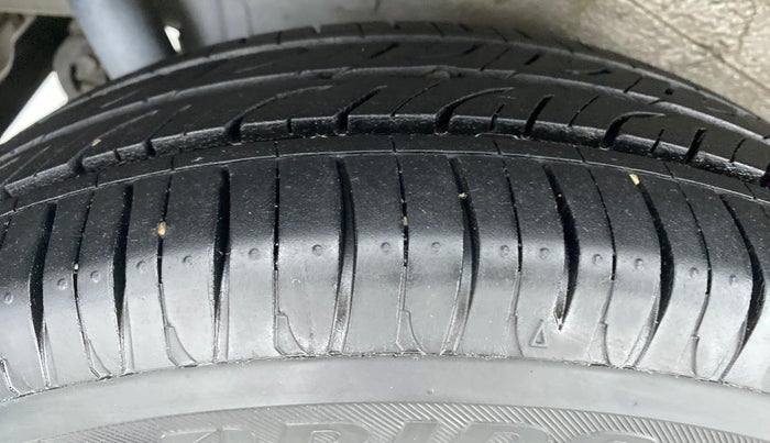 2014 Maruti Wagon R 1.0 VXI, Petrol, Manual, 52,728 km, Right Rear Tyre Tread