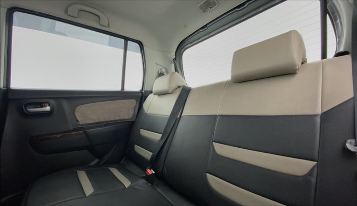 2014 Maruti Wagon R 1.0 VXI, Petrol, Manual, 52,728 km, Right Side Rear Door Cabin