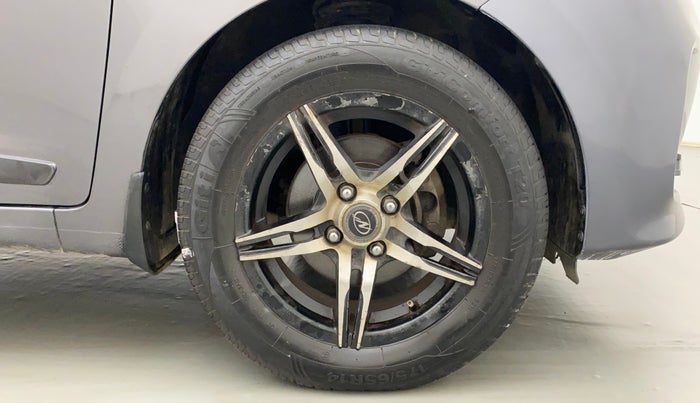 2018 Hyundai Grand i10 SPORTZ 1.2 KAPPA VTVT, Petrol, Manual, 54,795 km, Right Front Wheel