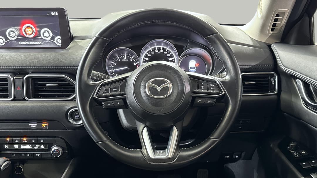 2020 Mazda CX-5 Touring (4x4), Automatic, 60149 km, Steering Wheel Close-up