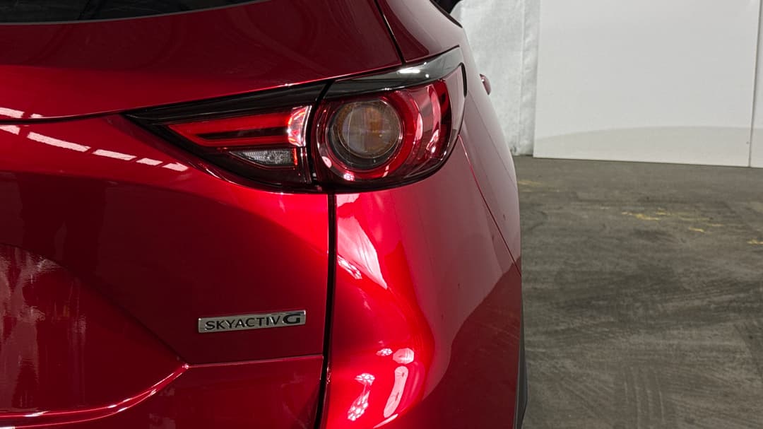 2020 Mazda CX-5 Touring (4x4), Automatic, 60149 km, Badge (Boot Right Side)