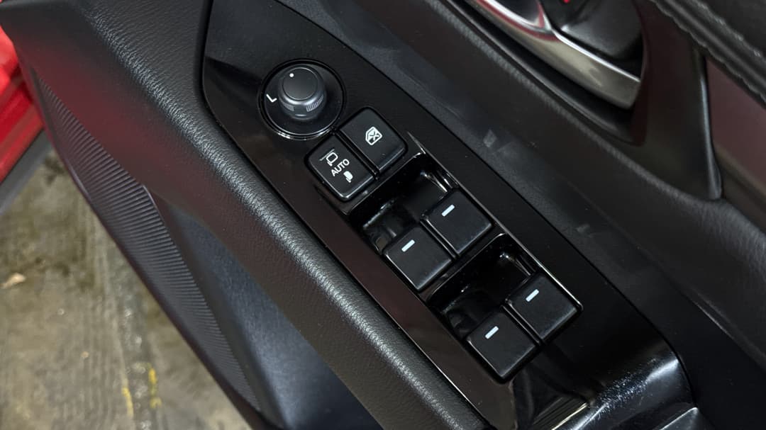 2020 Mazda CX-5 Touring (4x4), Automatic, 60149 km, Drivers Side Door Panel Controls