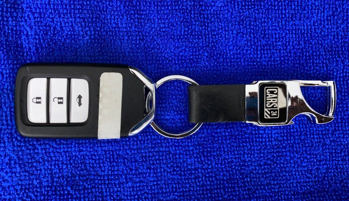 2020 Honda Civic ZX MT DIESEL, Diesel, Manual, 29,774 km, Key Close Up