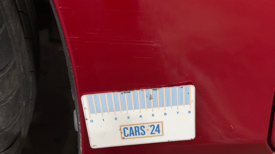 Quarter Panel Front LHS Guard Scratch