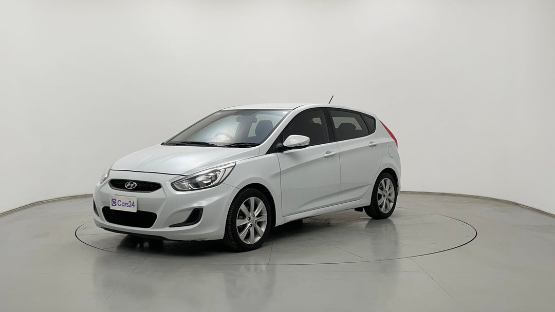 Left Front Diagonal (45- Degree) View