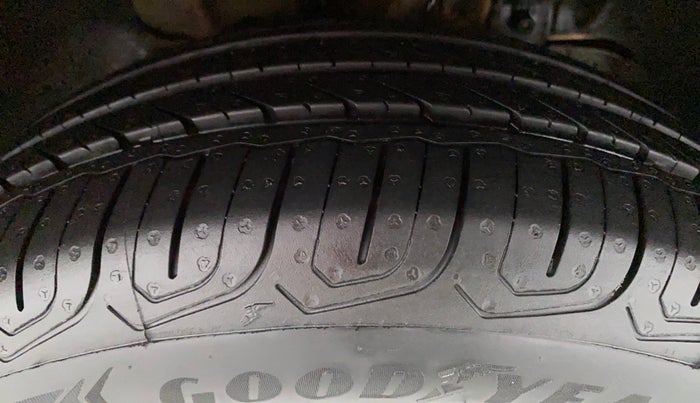 2018 Tata Tiago XZ 1.2 REVOTRON, Petrol, Manual, 25,710 km, Right Front Tyre Tread