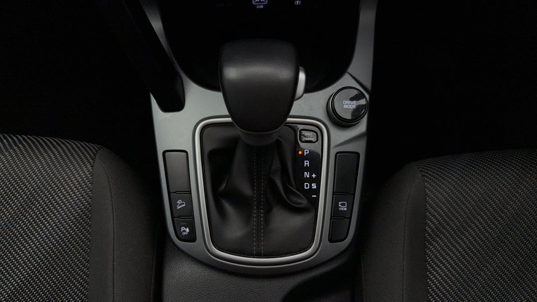 2021 Kia Seltos Sport (FWD), Automatic, 101449 km, Gear Lever 