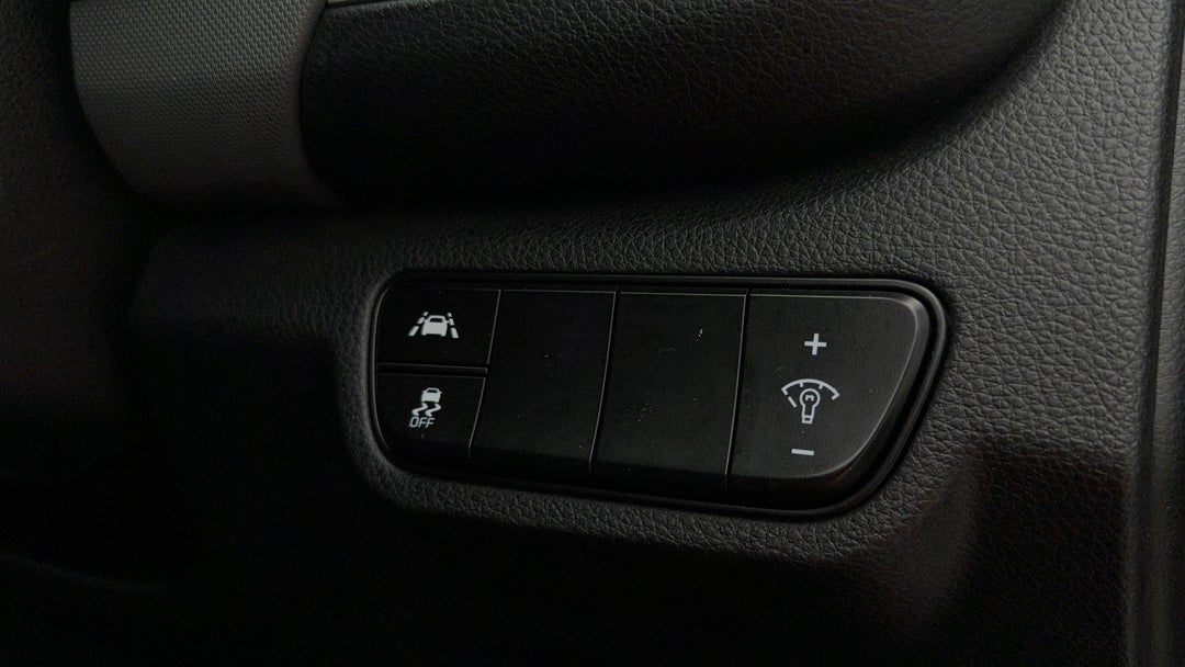 2021 Kia Seltos Sport (FWD), Automatic, 101449 km, Utility Switches/Buttons