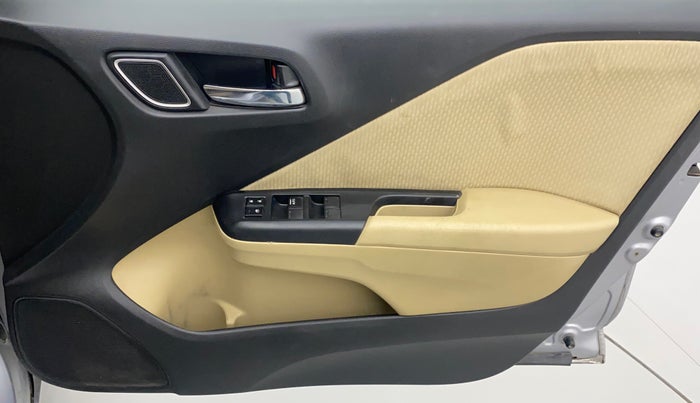2019 Honda City 1.5L I-VTEC V MT, Petrol, Manual, 31,123 km, Driver Side Door Panels Control