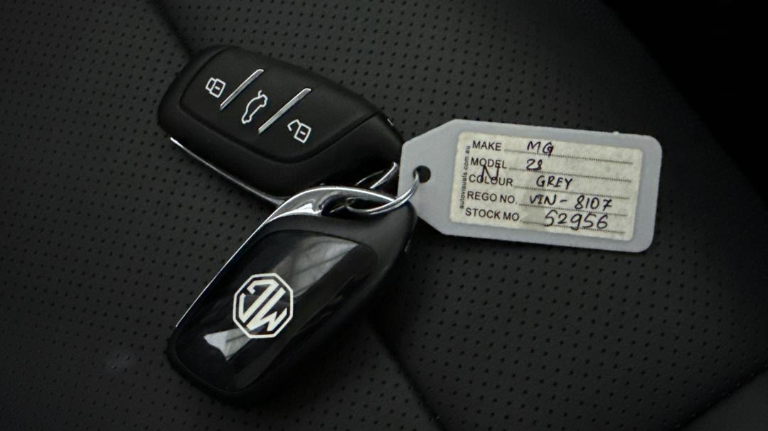 2025 MG ZS Essence, Automatic, 5277 km, Key Close-up