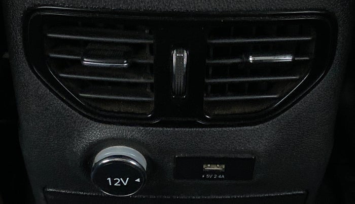 2017 Tata Hexa Varicor 400 XTA, Diesel, Automatic, 78,916 km, Rear AC Vents