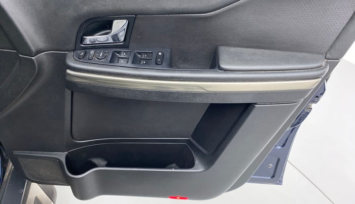 2017 Tata Hexa Varicor 400 XTA, Diesel, Automatic, 78,916 km, Driver Side Door Panels Control