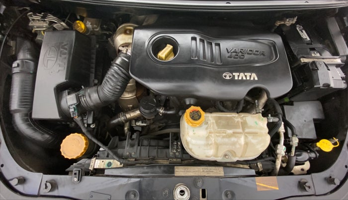 2017 Tata Hexa Varicor 400 XTA, Diesel, Automatic, 78,916 km, Open Bonet