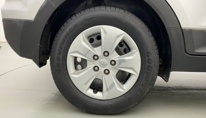 2017 Hyundai Creta E PLUS 1.6 PETROL, Petrol, Manual, 57,918 km, Right Rear Wheel