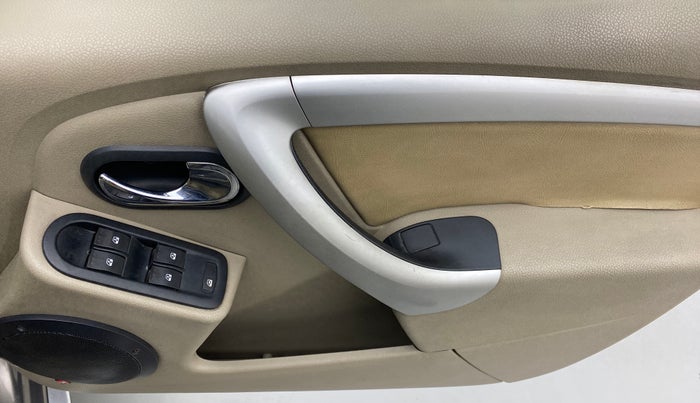 2013 Nissan Terrano XL PLUS 85 PS DEISEL, Diesel, Manual, 57,461 km, Driver Side Door Panels Control
