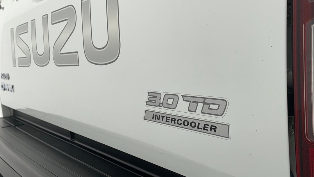 Badge (Boot Right Side)