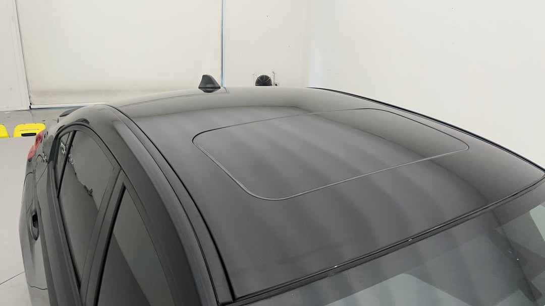 2014 Subaru WRX Premium (AWD), Manual, 123166 km, Roof/Sunroof View