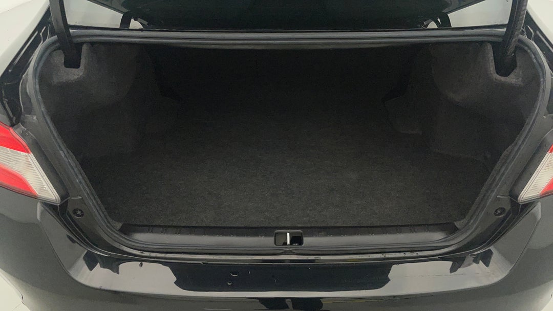 2014 Subaru WRX Premium (AWD), Manual, 123166 km, Boot Inside View