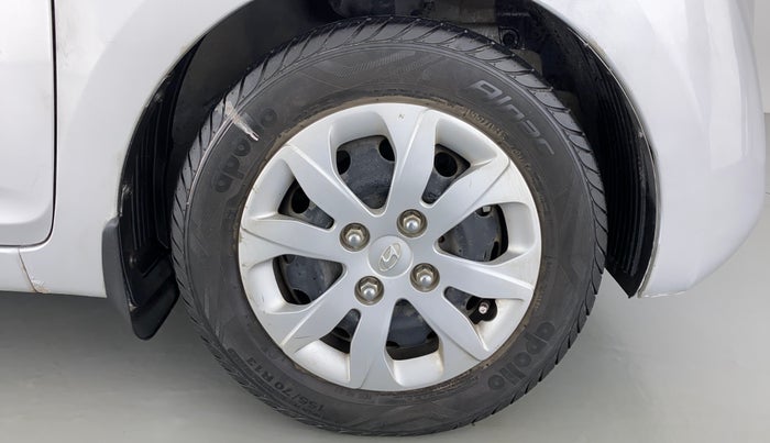 2015 Hyundai Eon MAGNA PLUS, Petrol, Manual, 34,371 km, Right Front Wheel