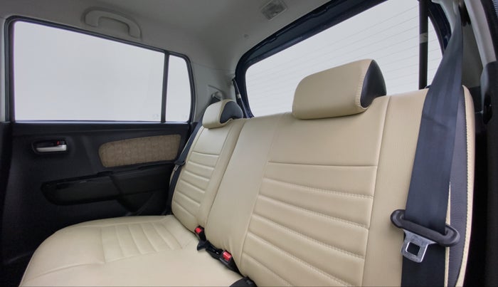 2017 Maruti Wagon R 1.0 VXI PLUS, Petrol, Manual, 38,033 km, Right Side Rear Door Cabin