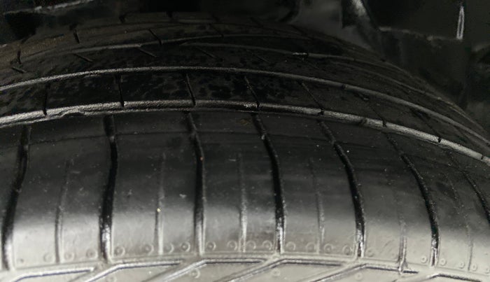 2021 Tata NEXON XZA+ (O) 1.2 RTN, Petrol, Automatic, 17,881 km, Left Front Tyre Tread