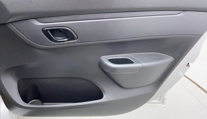 2016 Renault Kwid RXT, Petrol, Manual, 18,963 km, Driver Side Door Panels Controls