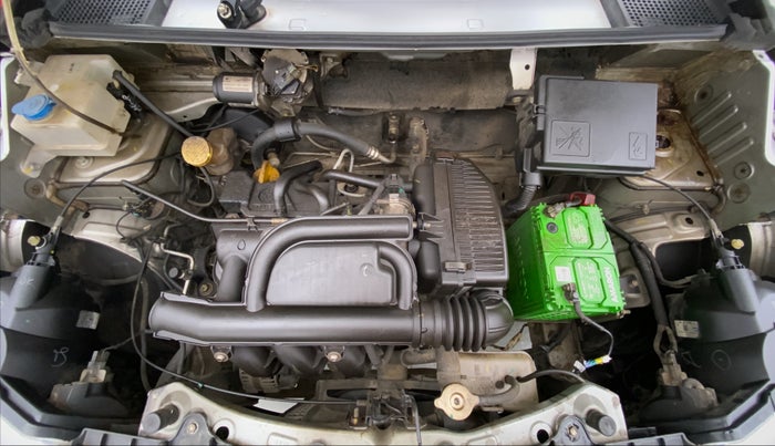 2016 Renault Kwid RXT, Petrol, Manual, 18,963 km, Engine Bonet View