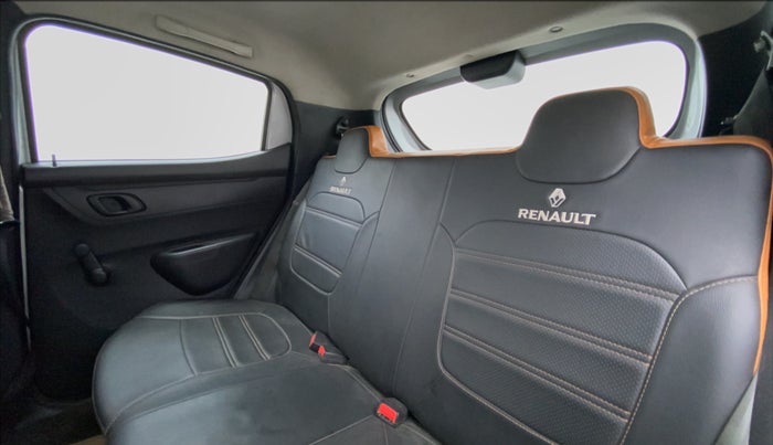 2016 Renault Kwid RXT, Petrol, Manual, 18,963 km, Right Side Door Cabin View