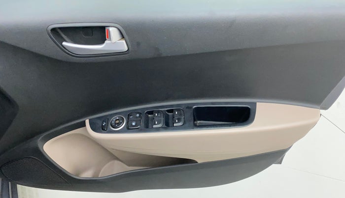 2018 Hyundai Grand i10 ASTA 1.2 KAPPA VTVT, Petrol, Manual, 1,17,582 km, Driver Side Door Panels Control