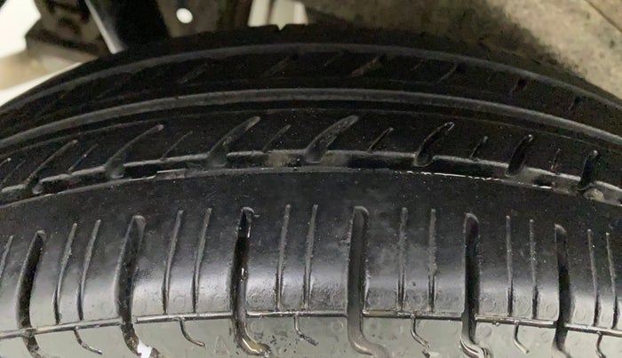 2018 Maruti Wagon R 1.0 LXI CNG, CNG, Manual, 60,667 km, Right Rear Tyre Tread