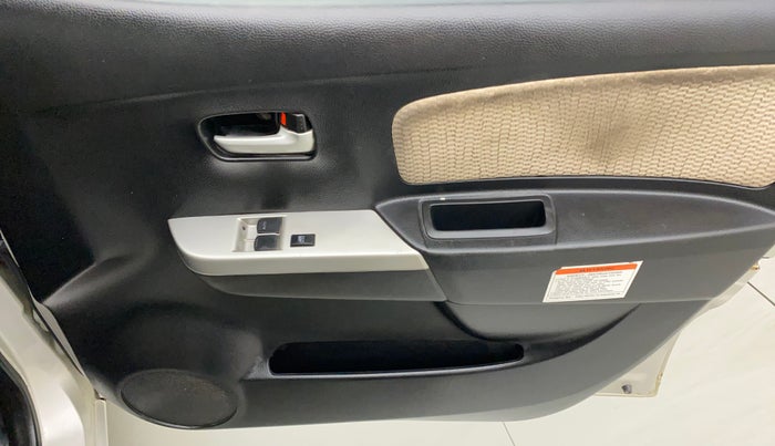 2018 Maruti Wagon R 1.0 LXI CNG, CNG, Manual, 60,667 km, Driver Side Door Panels Control