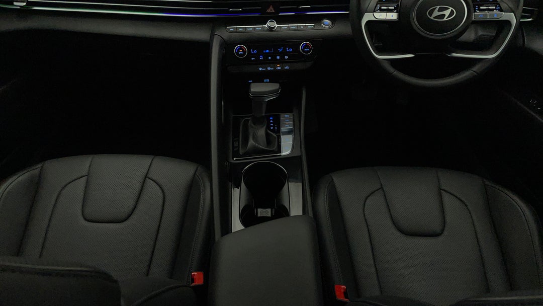 2024 Hyundai i30 Elite, Automatic, 2353 km, Center Console