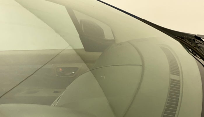2018 Maruti Ertiga ZXI, Petrol, Manual, 37,249 km, Front windshield - Minor spot on windshield