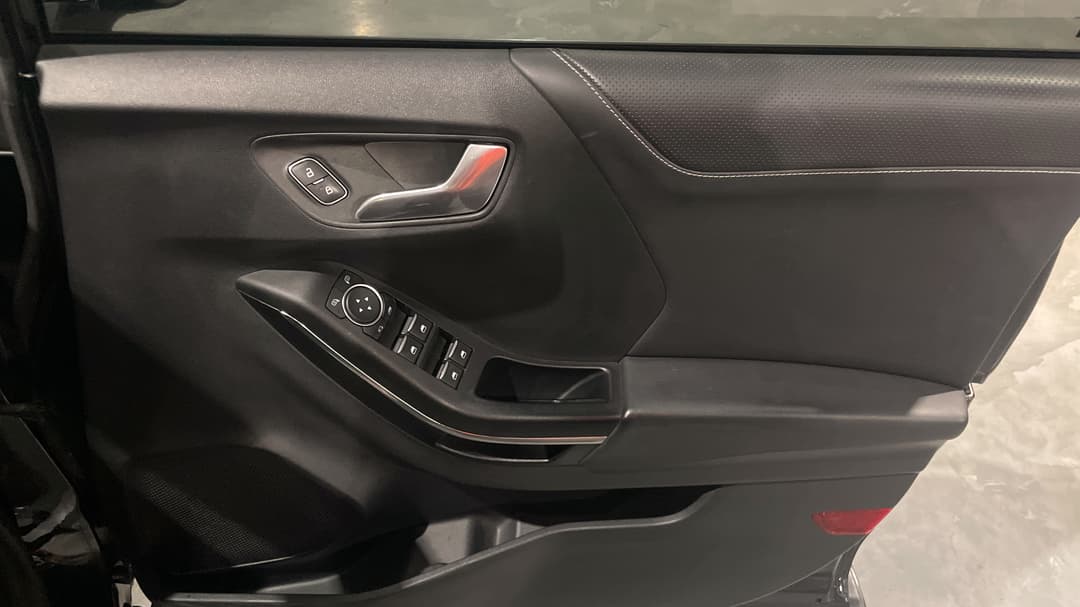 2020 Ford Puma St-line V, Automatic, 55849 km, Speaker View