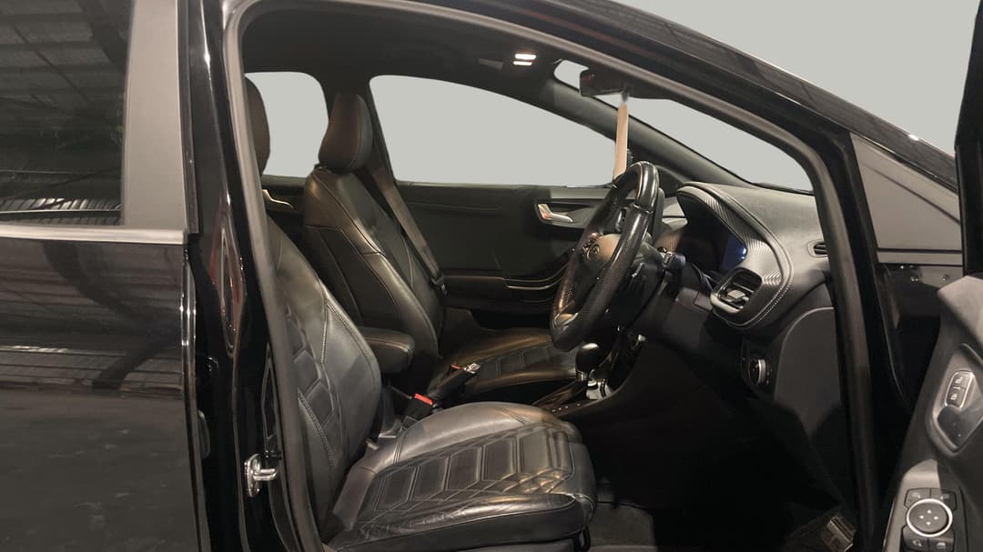2020 Ford Puma St-line V, Automatic, 55849 km, Right Side Front Door Cabin View