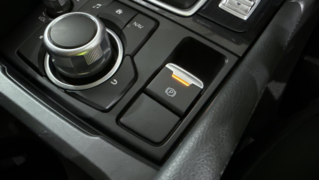 2018 Mazda 3 Maxx Sport, Automatic, 87722 km, Handbrake