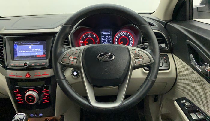 2019 Mahindra XUV 3OO W8 1.5 DIESEL, Diesel, Manual, 80,316 km, Steering Wheel Close Up