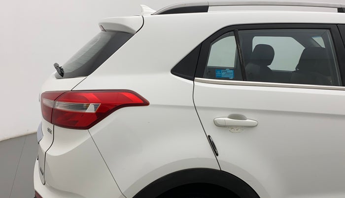 2016 Hyundai Creta SX 1.6 DIESEL, Diesel, Manual, 1,17,543 km, Right quarter panel - Minor scratches