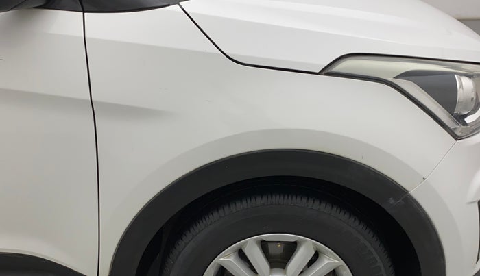 2016 Hyundai Creta SX 1.6 DIESEL, Diesel, Manual, 1,17,543 km, Right fender - Minor scratches