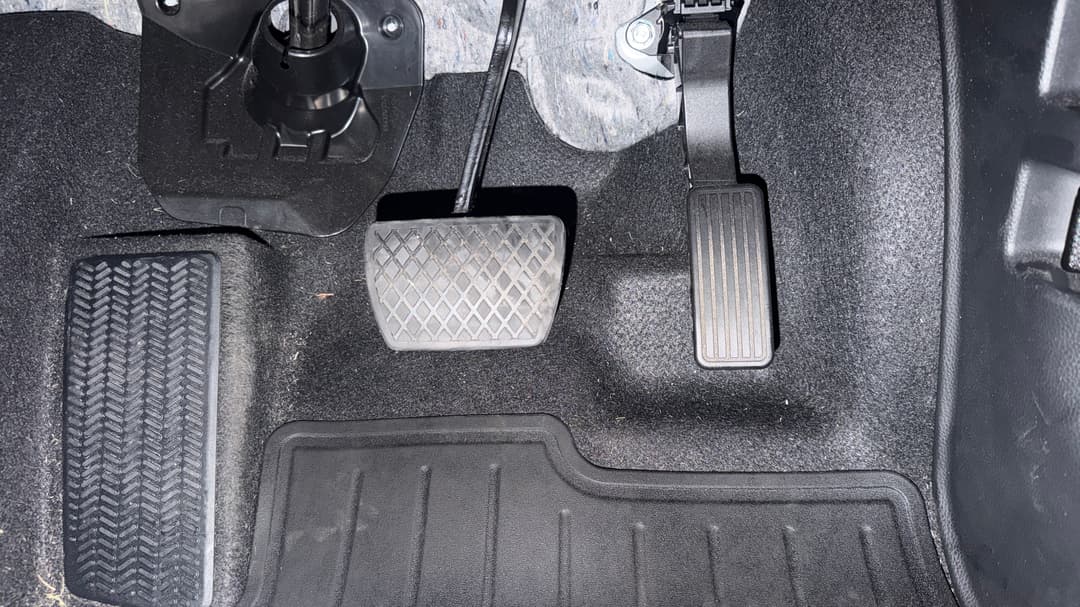 2024 Honda HR-V Vi X, Automatic, 21699 km, Pedals and Footmat