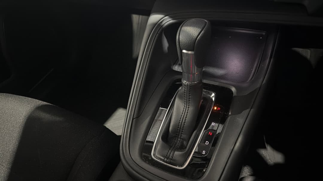 2024 Honda HR-V Vi X, Automatic, 21699 km, Gear Lever 