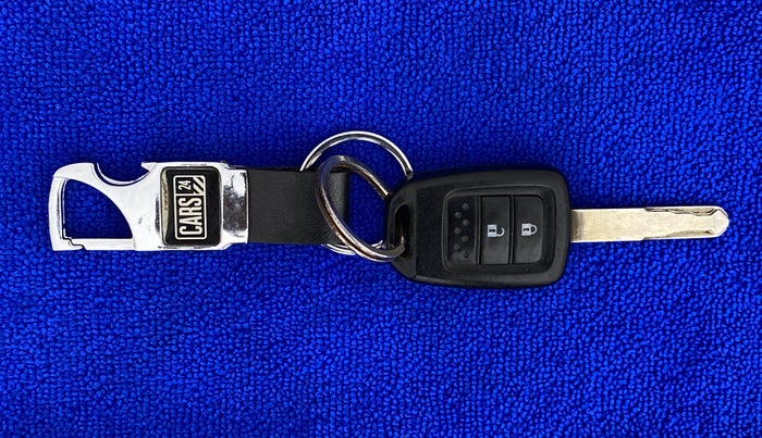 2016 Honda City V MT PETROL, Petrol, Manual, 44,618 km, Key Close Up