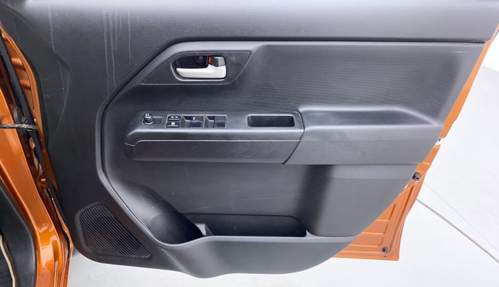 2019 Maruti New Wagon-R VXI 1.2L, Petrol, Manual, 41,292 km, Driver Side Door Panels Control